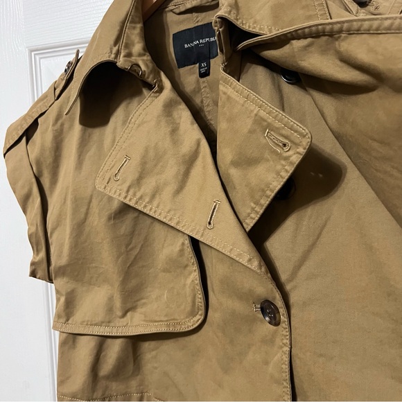 Banana Republic Cropped French Khaki Jacket Size XS - Picture 7 of 10